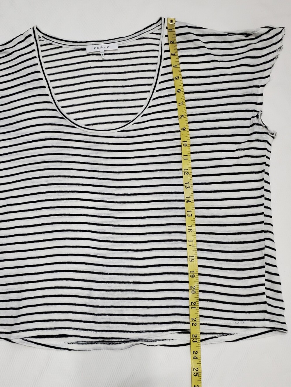 Frame Organic Linen Strioed Scoopneck Top Size Medium - Picture 6 of 7